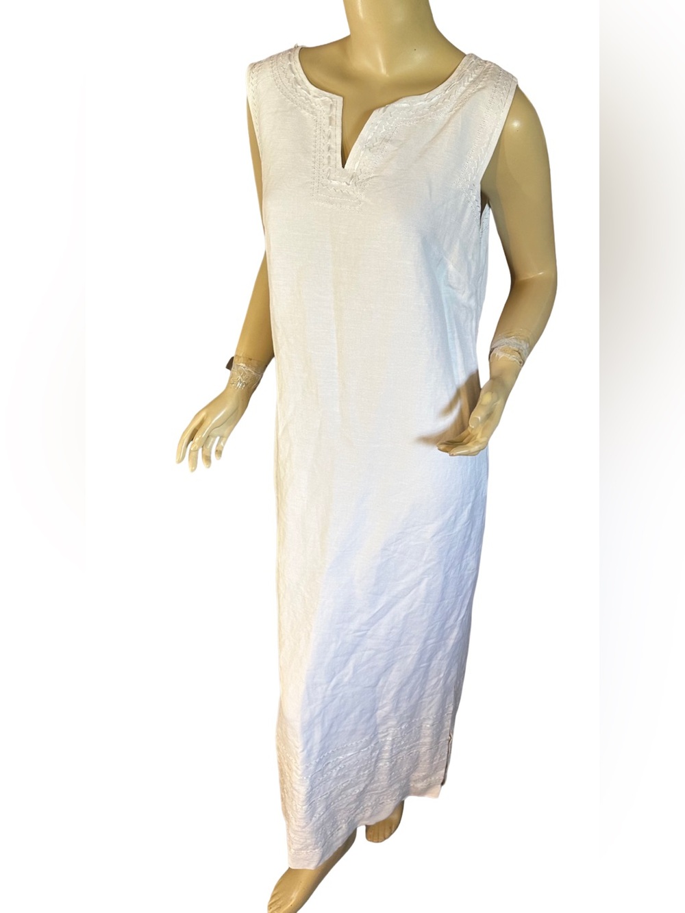OFF WHITE LINEN BLEND CAROLE LITTLE EMBROIDERED ACCENT SHIFT MAXI DRESS (10) - Picture 7 of 14